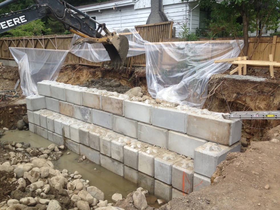 lock-block-retaining-wall (services)-excavations-and-shoring